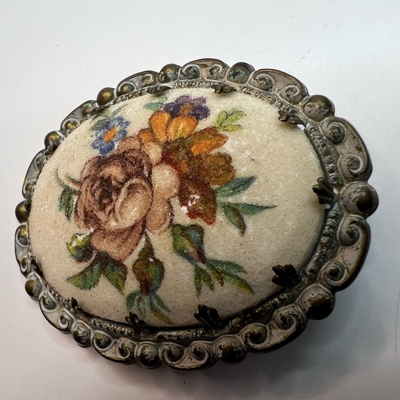Vintage Estate Western Germany Signed Floral Sugar Rose Cameo Brooch Pin - Picture 5 of 17
